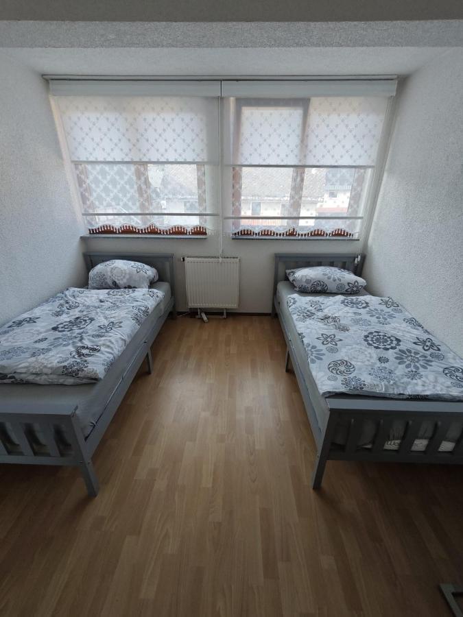 Gaestezimmer Am Aartalsee Bischoffen Ngoại thất bức ảnh