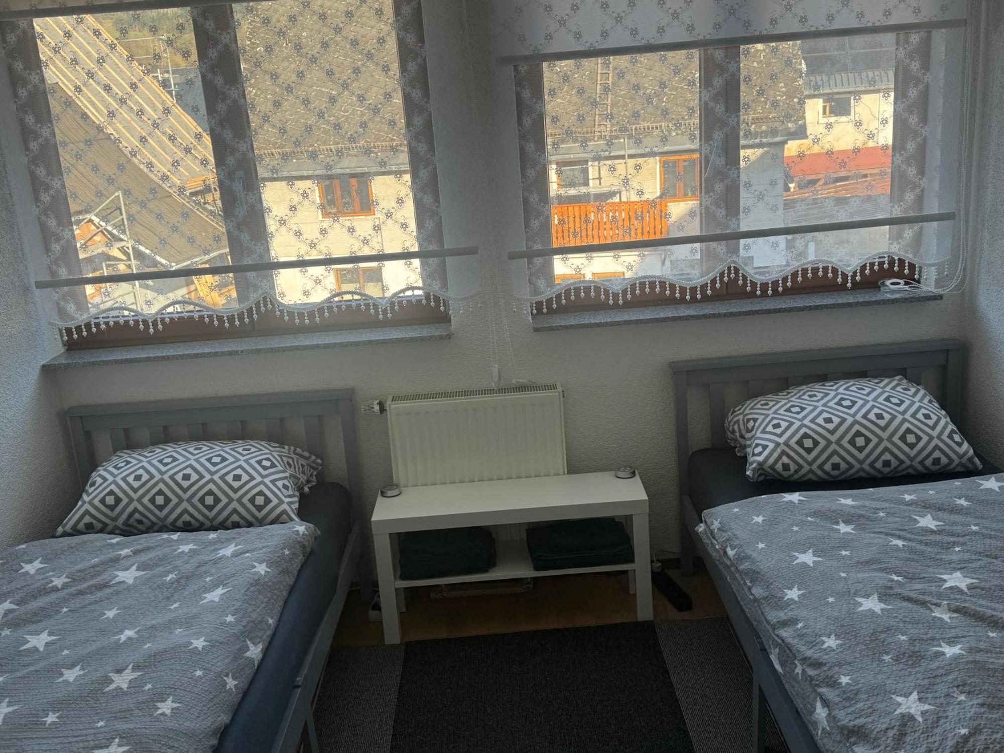 Gaestezimmer Am Aartalsee Bischoffen Ngoại thất bức ảnh